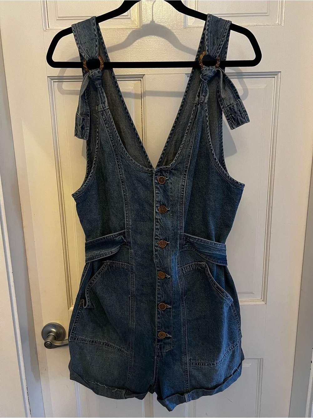 NWT Free People Memphis Medium Wash Denim Button-Front Shortalls - Picture 4 of 10